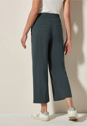 Broek D. Kaki