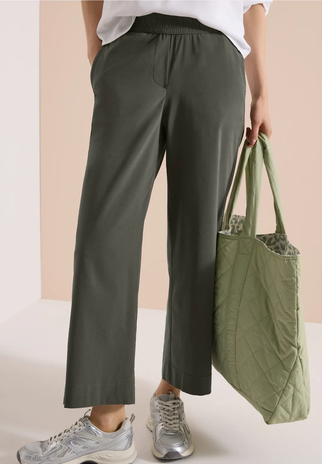Broek D. Kaki