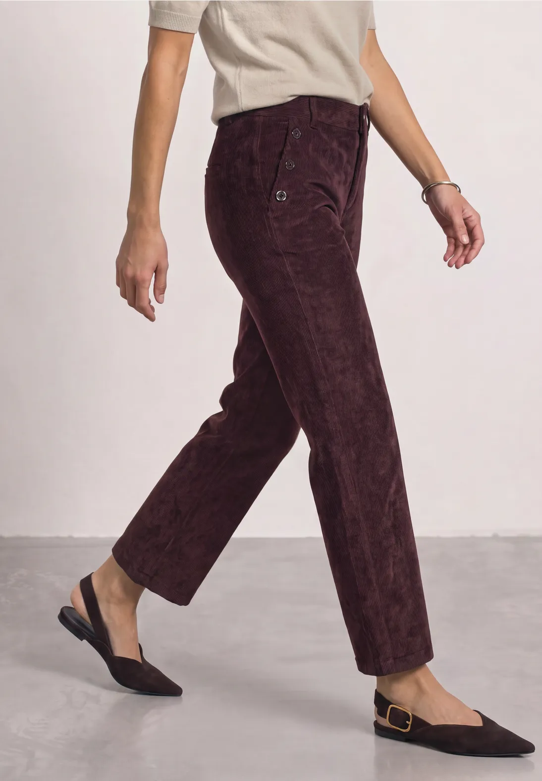 Broek D. Rood