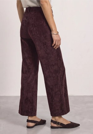 Broek D. Rood