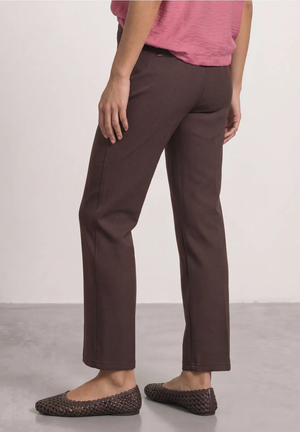 Broek D. Rood