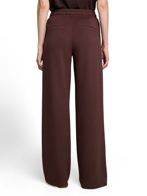 Broek D. Rood