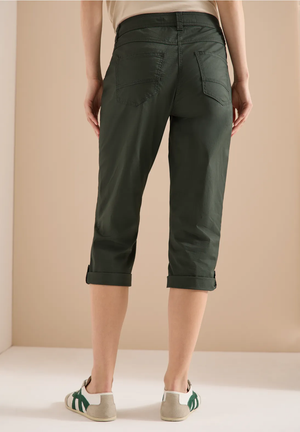 Broek D. Kaki
