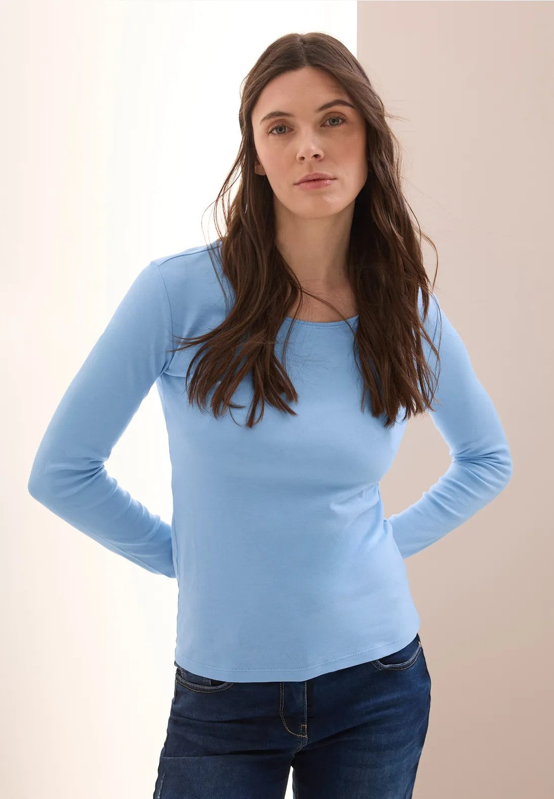 T-Shirt L. Blauw