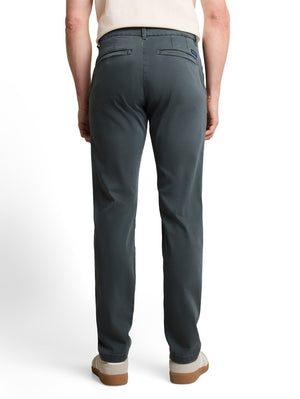 Broek D. Kaki
